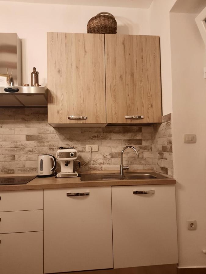 Old Town Rab Studio Apartment Rab Town Exterior photo